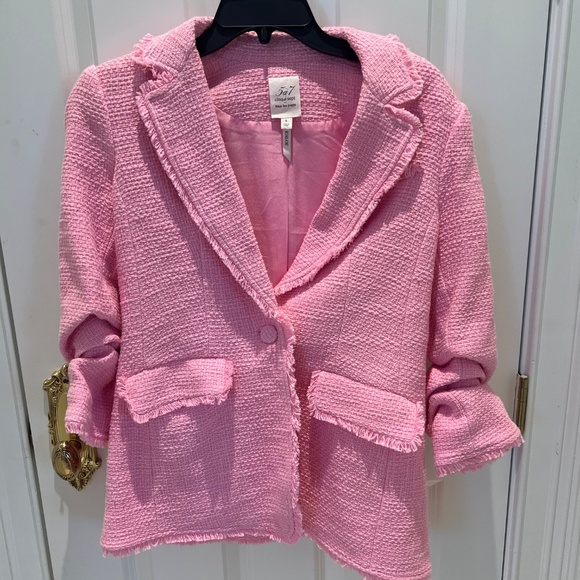 Cinq à sept Boucle Khloe Blazer in Pink Lemonade, Size 6 - Picture 3 of 6